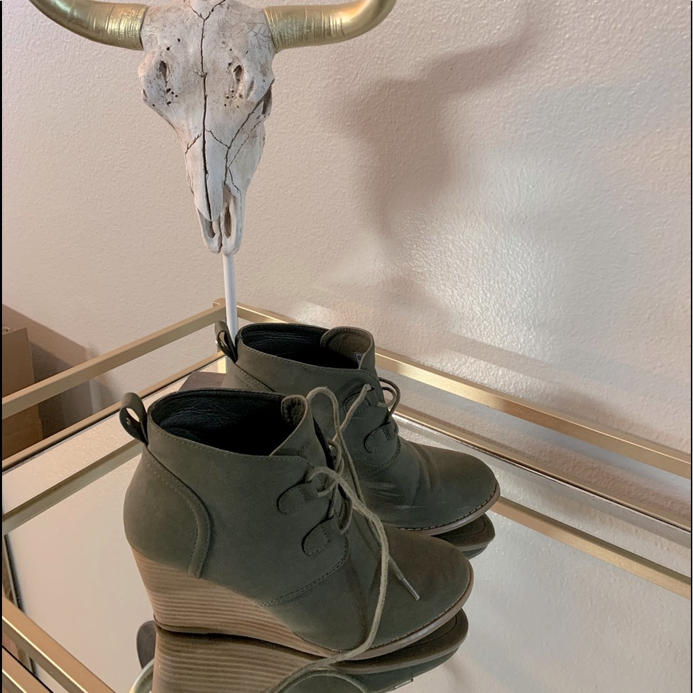 Olive Green Nautica Wedges, size 8, worn a couple times